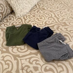 Carters boys size 3t fleece jogging pants.